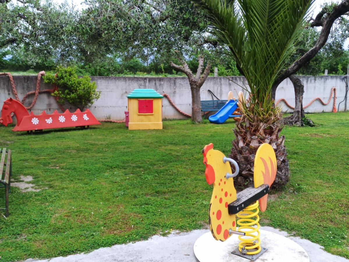 첼로레 Agriturismo Borgo Baldassarre 빌라 외부 사진